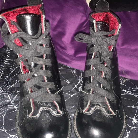 RARE Irregular Choice Elvis Heeled Booties - Picture 6 of 11